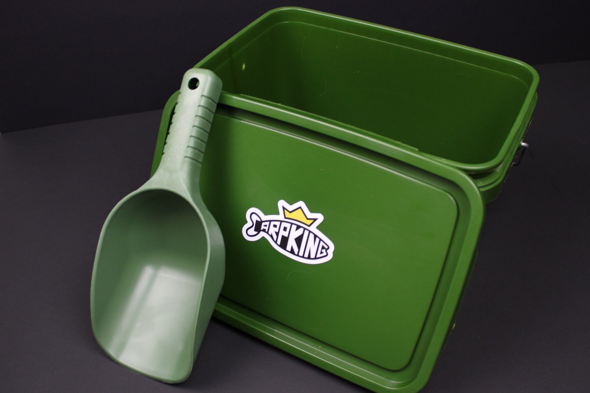 5L Bucket and Large Bait scoop
